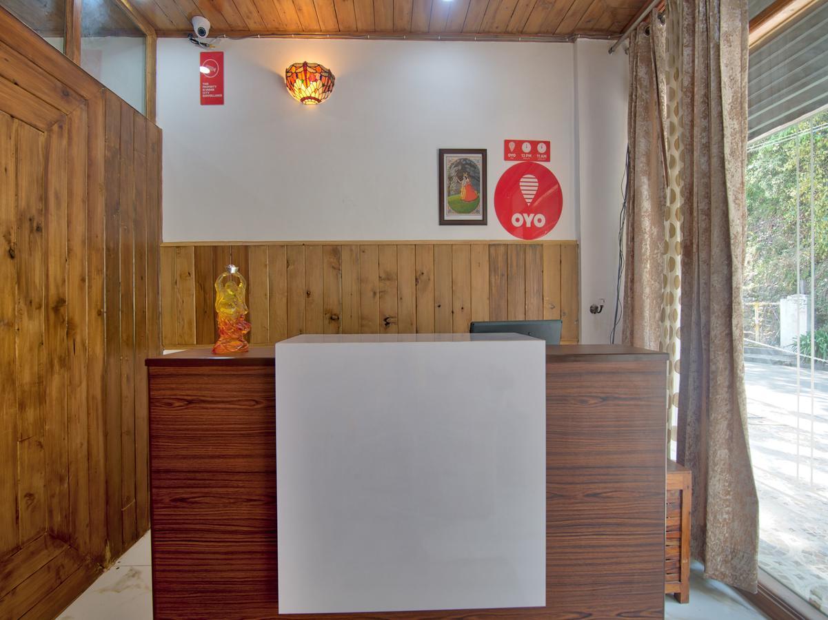 Oyo 13755 Woodstock Inn Dalhousie Exterior photo